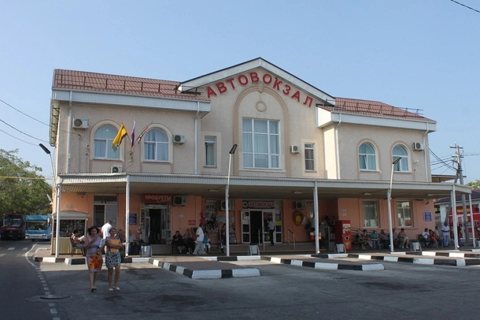 Автовокзал стоит на пятачке возле центрального рынка\ФОТО: Фотопланета.ру