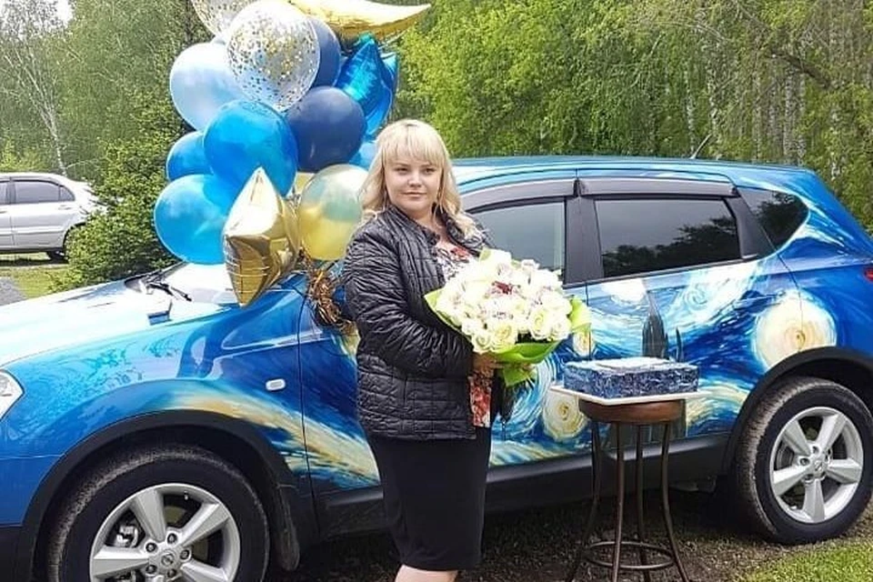 Елена уже несколько лет вносит в свою жизнь «Звездное небо» Ван Гога.