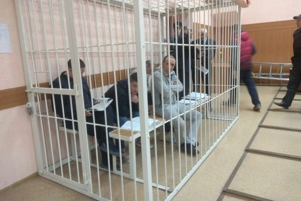 В Кемерове идет суд по делу о пожаре в "Зимней вишне".