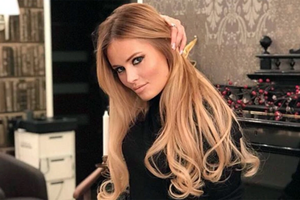 Дана Борисова все чаще посещает различные косметологические салоны и всячески пытается улучшить свою внешность