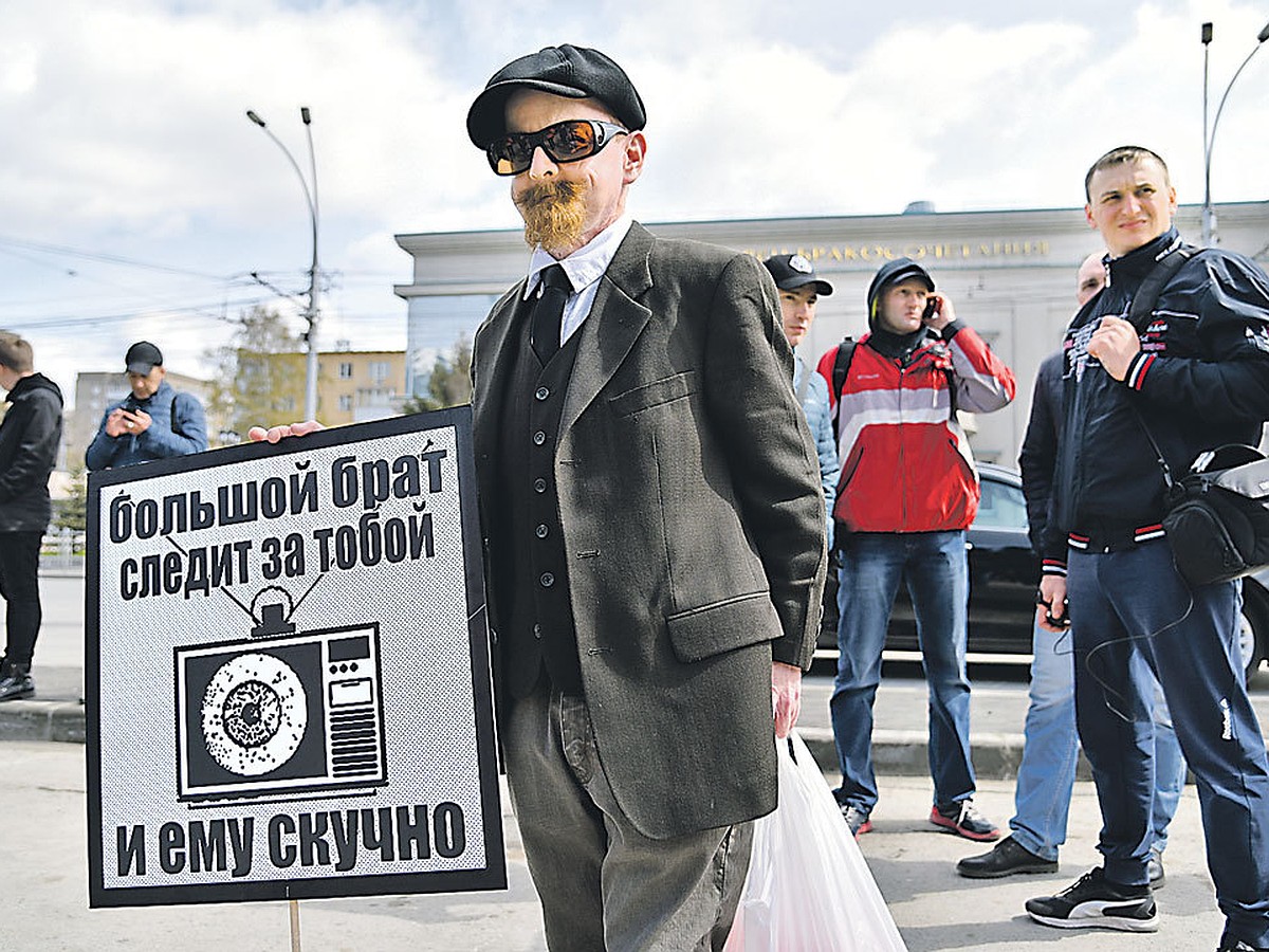 Политический Нострадамус» Валерий Соловей: Были у народа деньги - терпели  чиновников. Теперь их хамство не прощают - KP.RU