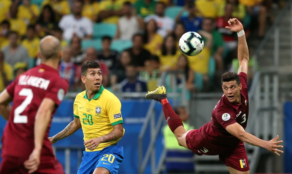 Сборная Бразилии не смогла победить Венесуэлу.