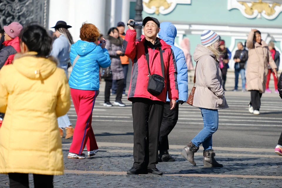 Многочисленные туристы из Китая возмутили писательницу Татьяну Толстую.