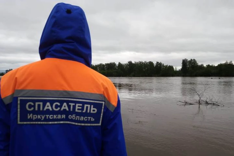 Дожди и талая вода топят Нижнеудинск: в городе введен режим ЧС.