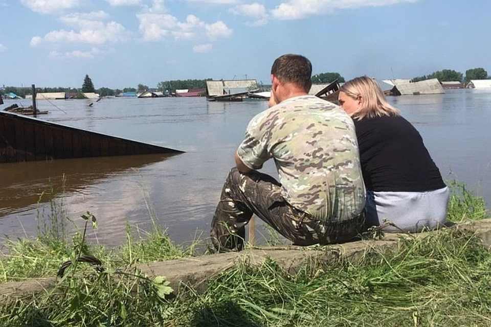 Наводнение в Иркутской области: на пункт сбора гуманитарной помощи требуется помощь волонтеров