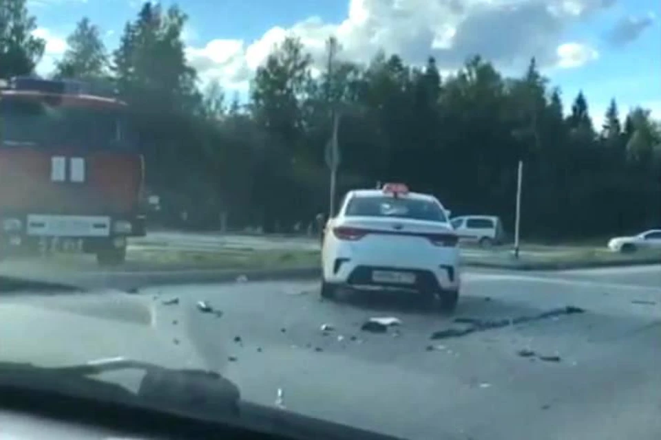Опять бело-желто-черный! Фото: скриншот видео на странице "ЧП Пермь" в Instagram.