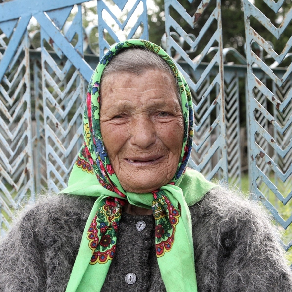 89-летняя бабушка, которая три ночи провела одна в лесу без еды и воды: В  лесу лучше быть тепло одетым, иметь с собой целлофан и не паниковать - KP.RU