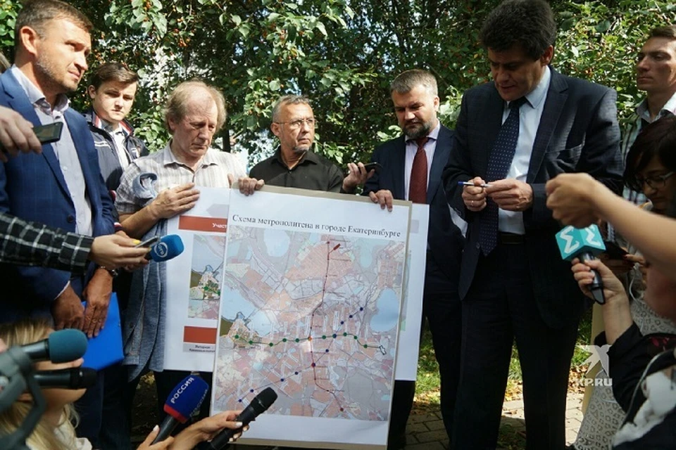 Мэр Александр Высокинский поделился планами о второй ветки метро.
