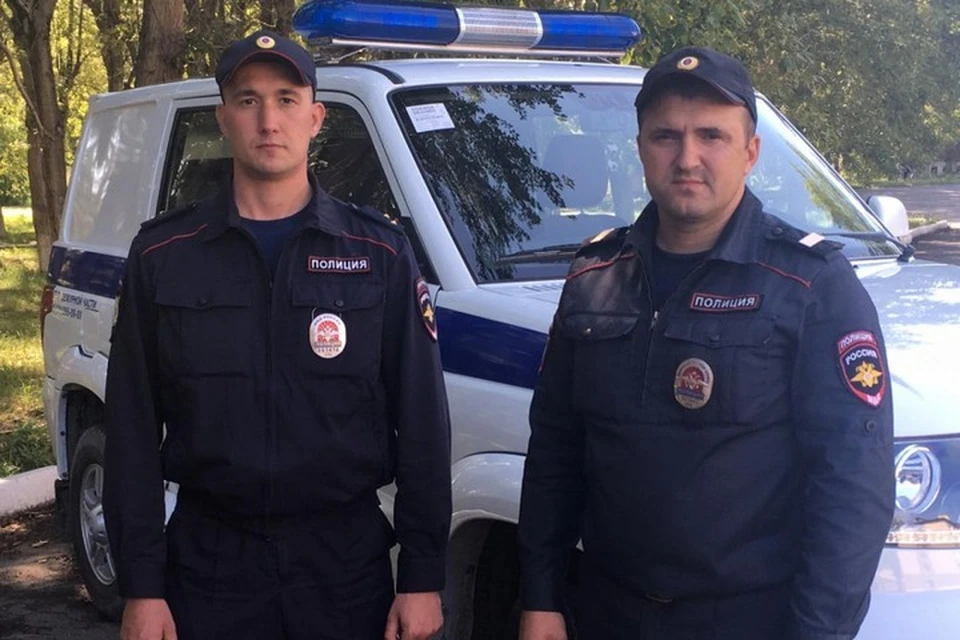 В Красноярском крае полицейские на звук вывели заблудившегося в лесу ягодника с двумя сыновьями. Фото: пресс-служба полиции Ачинска