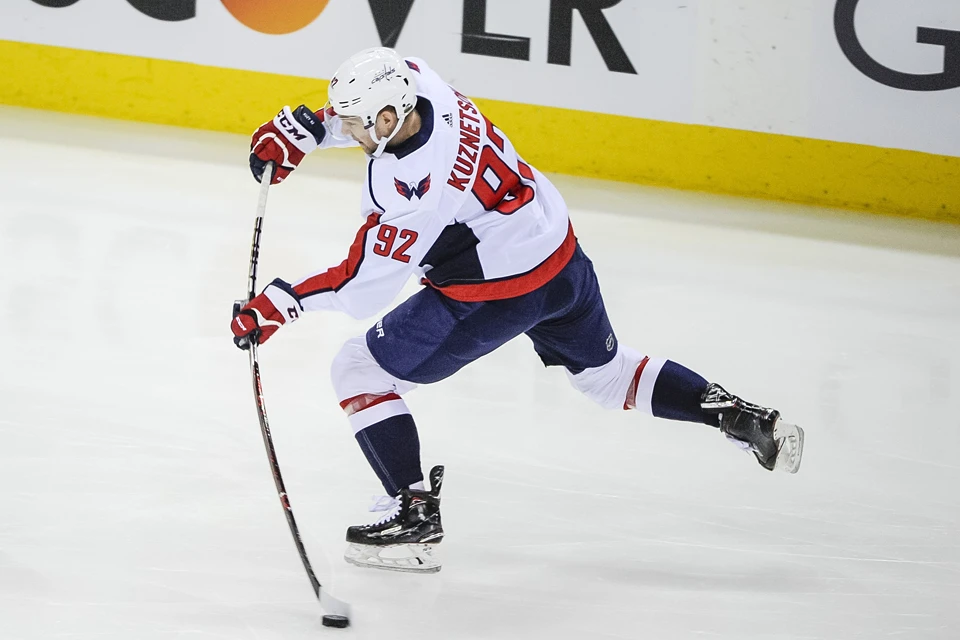 Действующий контракт Кузнецова с «Вашингтоном» рассчитан до 2025 года. Уже ясно, что в НХЛ российскому хоккеисту не грозит длительная дисквалификация