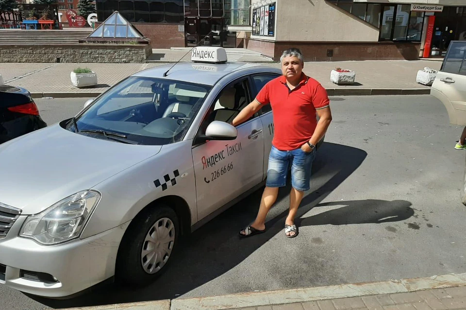 Водитель такси омск