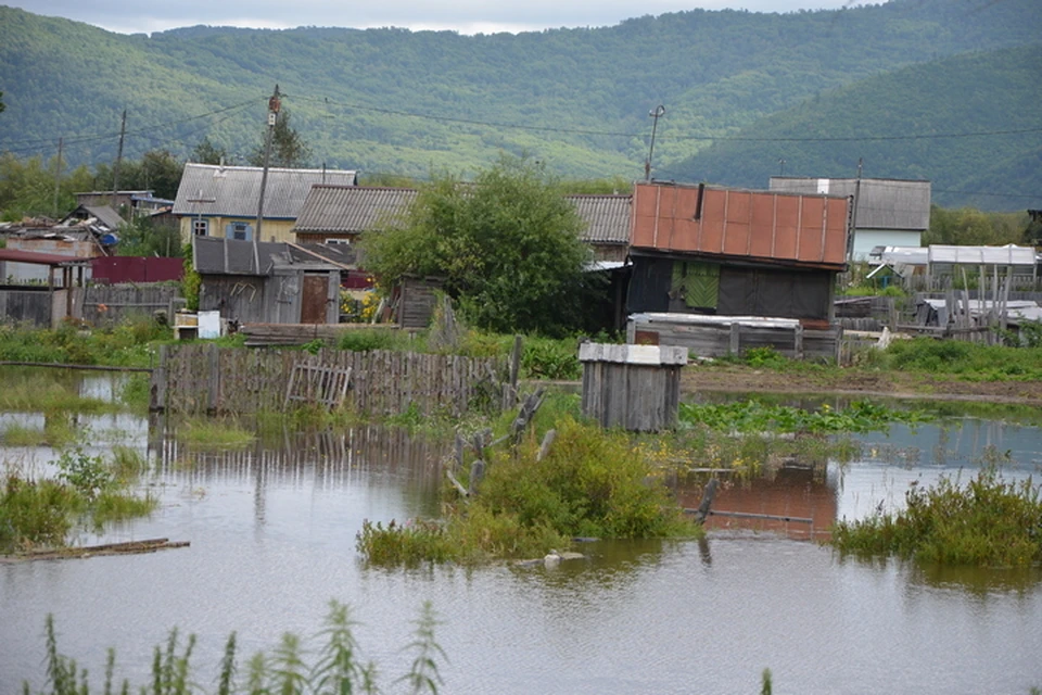 В Комсомольске-на-Амуре наращивают дамбы до девяти метров