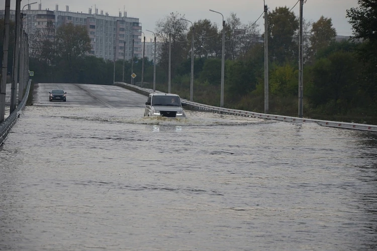 У Комсомольска-на-Амуре уровень воды превысил отметку в восемь метров