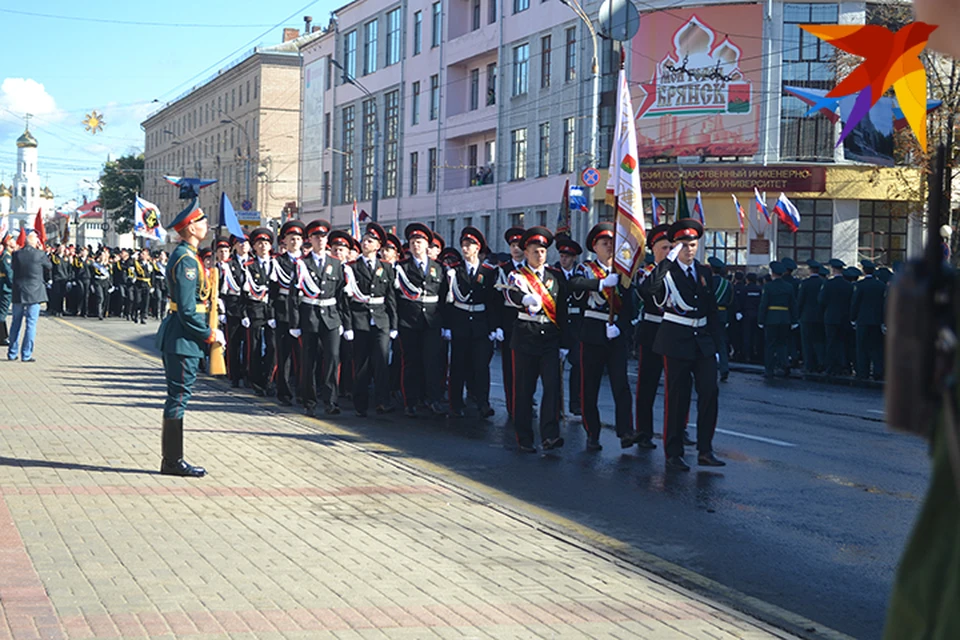 Праздник начнется на площади Ленина в 11.00.