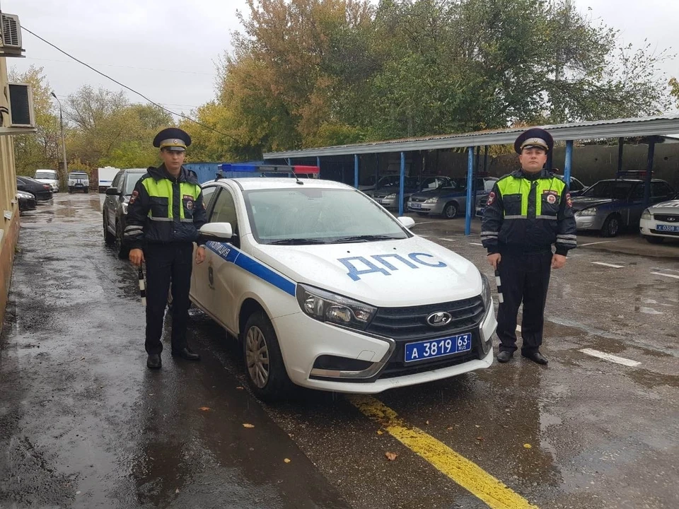 Андрей и Сергей женщину в опасности не бросили