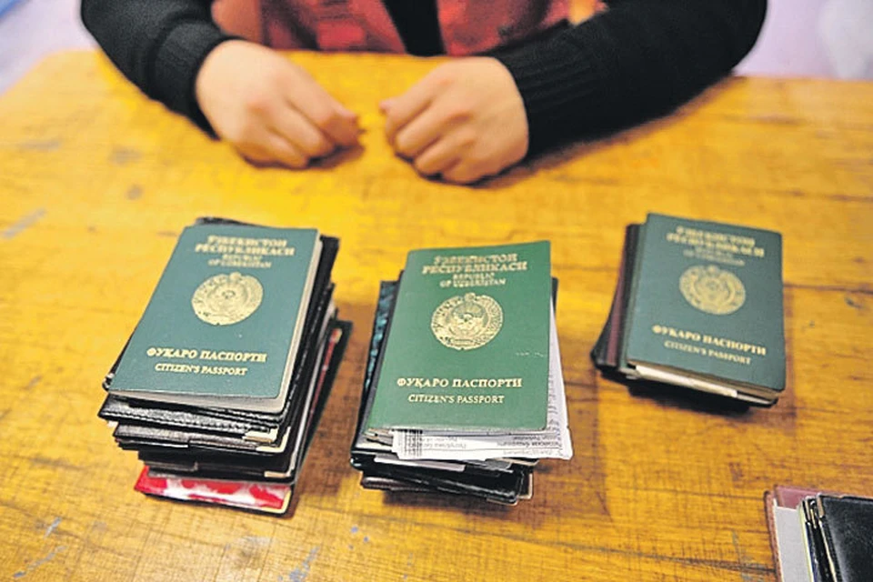 Продажа паспортов с вымышленными фио и датами рождения в Средней Азии поставлена на поток