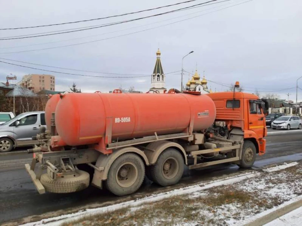 Пострадавшая переходила дорогу на зебре на красный свет.