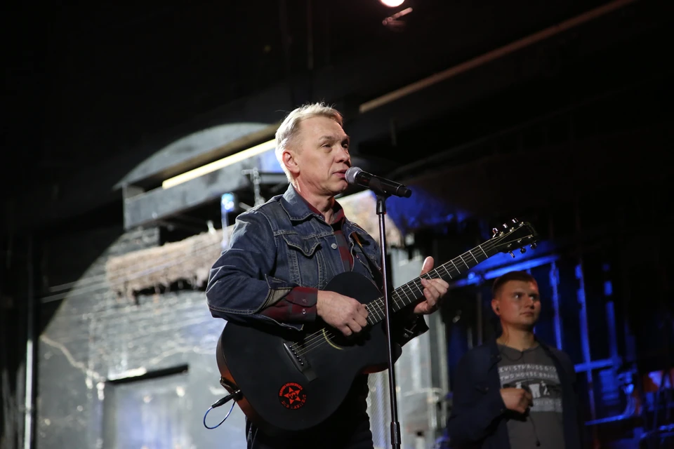 Александр Скляр - лидер группы "Ва-Банкъ"