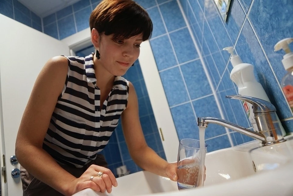 Питьевая вода в Петербурге отвечает всем требованиям санитарных норм.