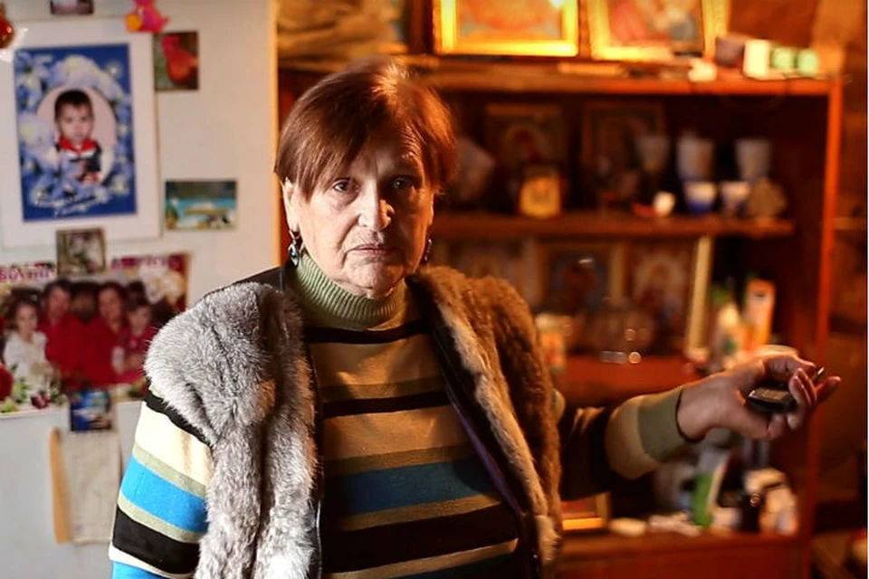 Пенсионерка-инвалид 14 лет прожила в бараке на пепелище собственного дома в Усть-Куте. Фото: Виктор ГОРЕЛОВ.