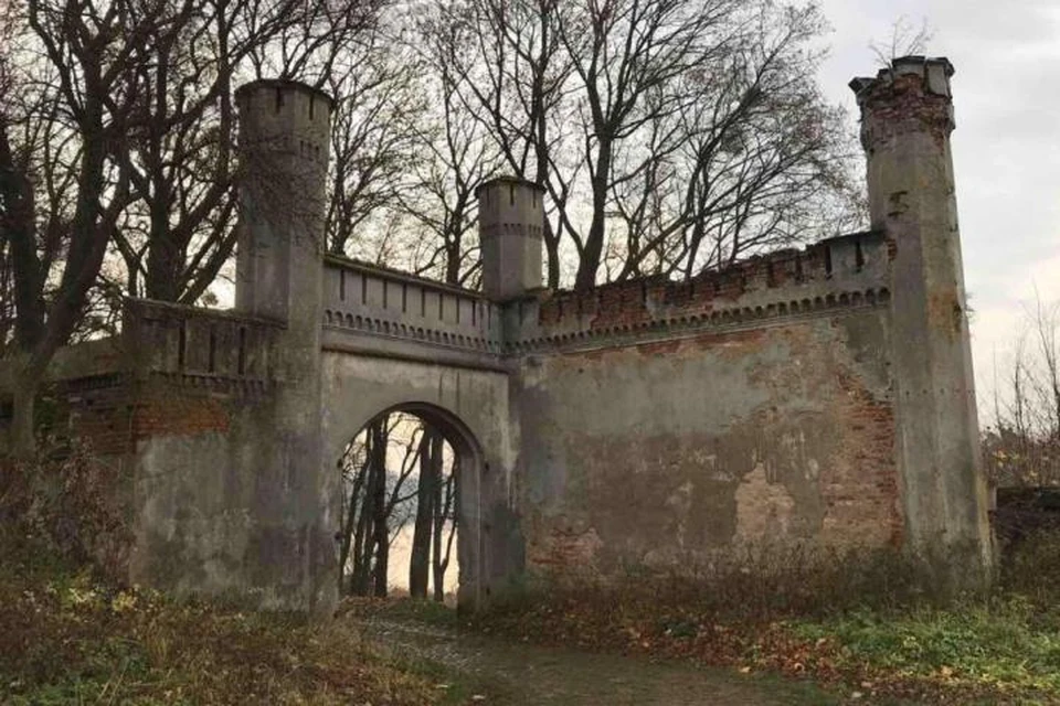 От замка Гердауэн осталось совсем немного - например, эти ворота.
