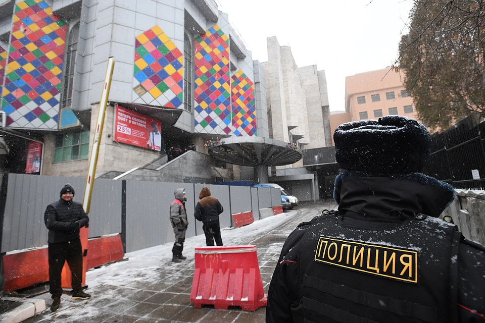 Начался снос киноцентра "Соловей".