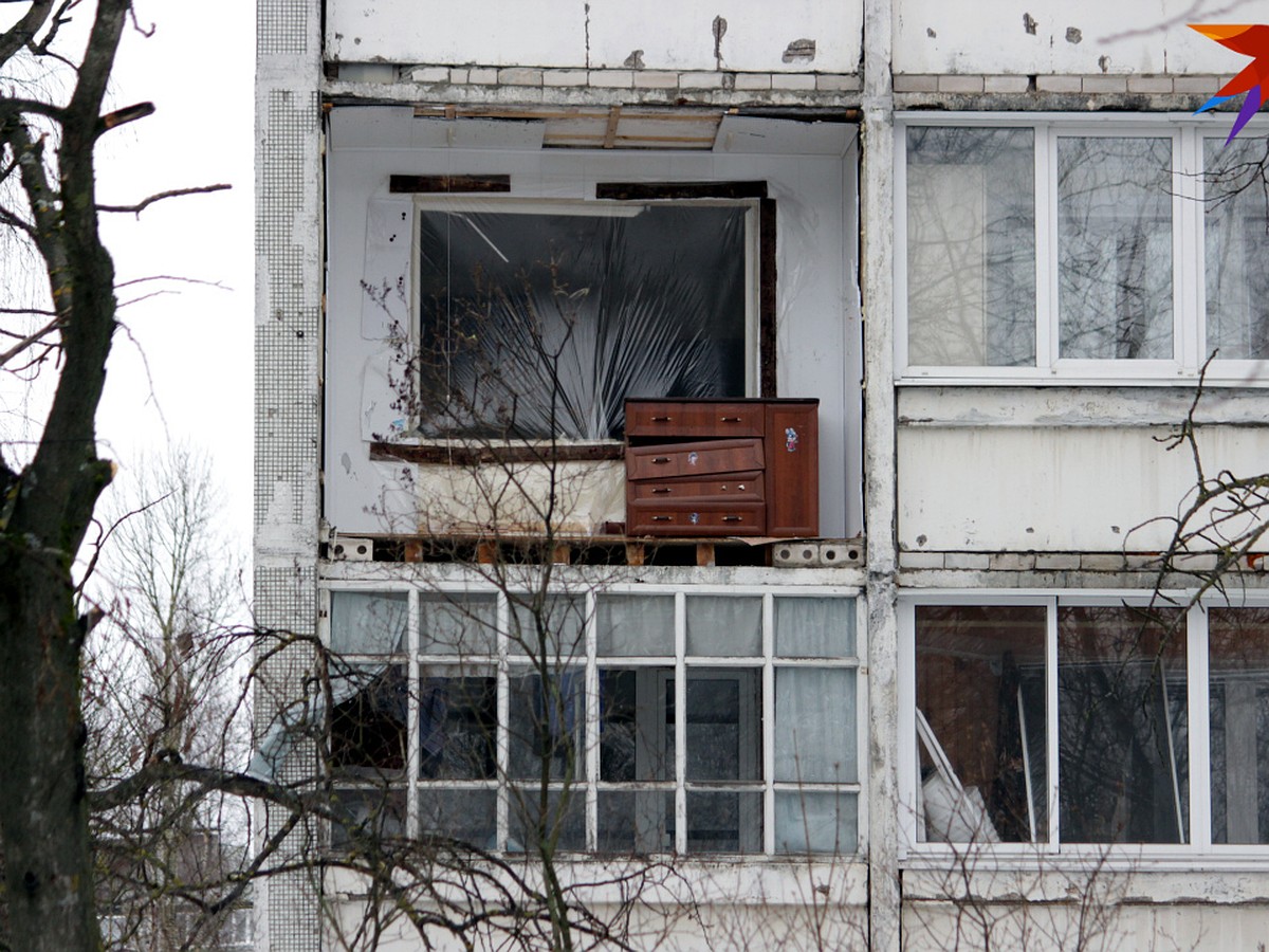 Осколки от взрыва газа в квартире Твери разбросаны на несколько десятков  метров от здания - KP.RU