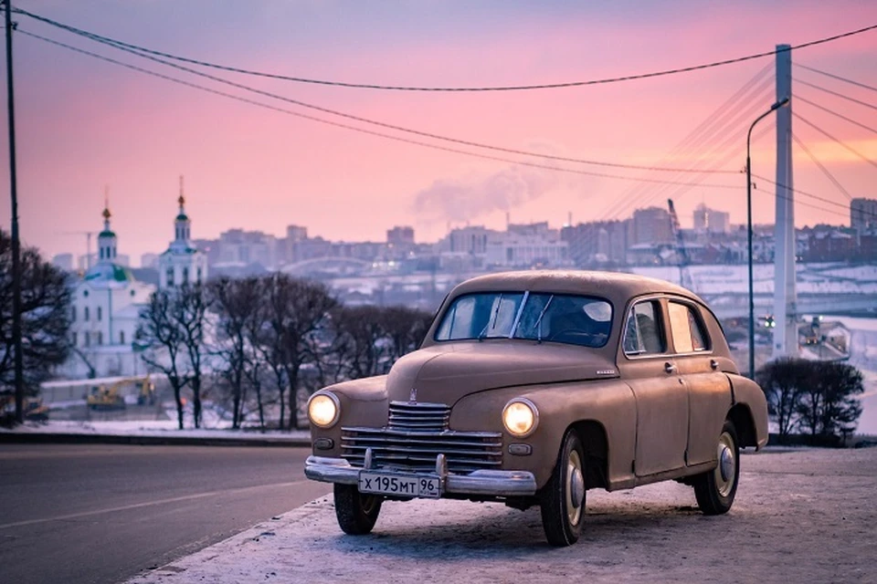 В Тюмени стартуют ледовые гонки на ретро-автомобилях. Фото из группы "Old Motors Тюмень. Ретро автомобили и мотоциклы" в соцсети "ВКонтакте"