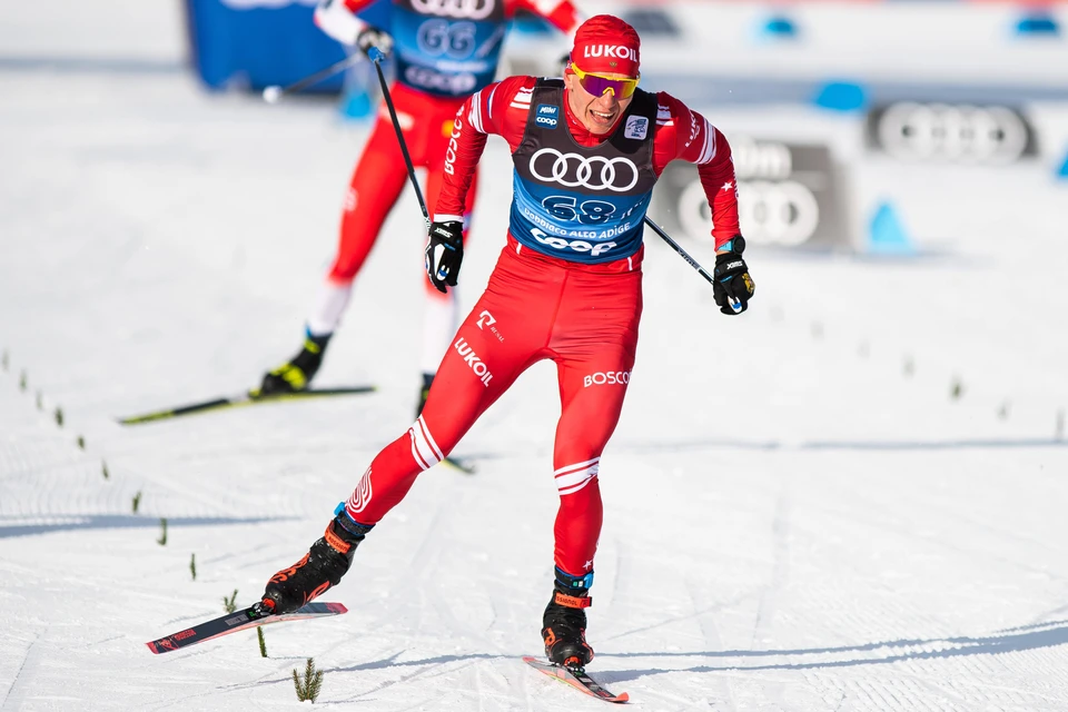 Российский лыжник Большунов - впервые в карьере стал первым в многодневке "Тур де Ски".