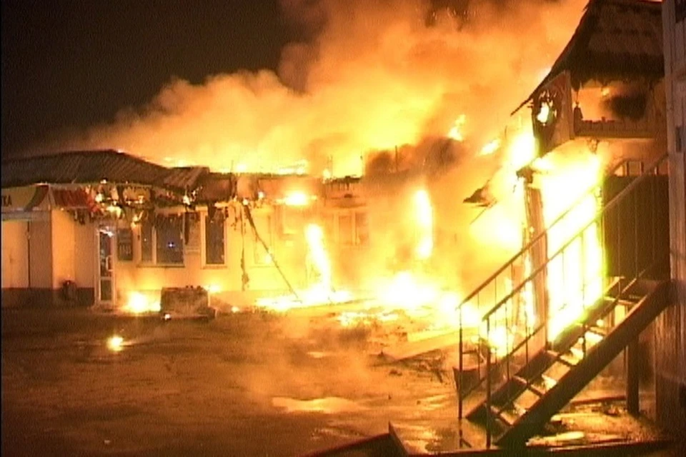 Пожар на конюшне. Фото: ГУ МЧС по Приморскому краю