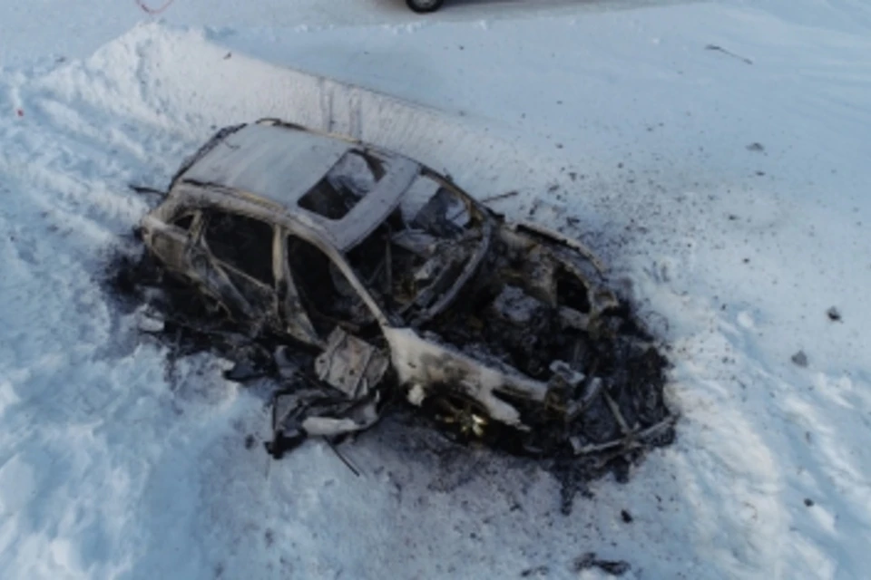 Сгоревший автомобиль обнаружили недалеко от села Затон