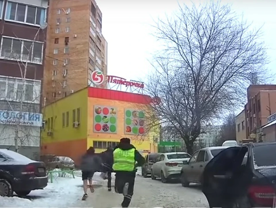 Водитель с друзьями пытался убежать от полицейских, но не преуспел в этом деле