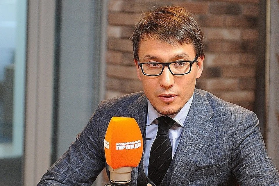 Глава Центра стратегических коммуникаций Дмитрий Абзалов в прямом эфире Радио «Комсомольская правда».