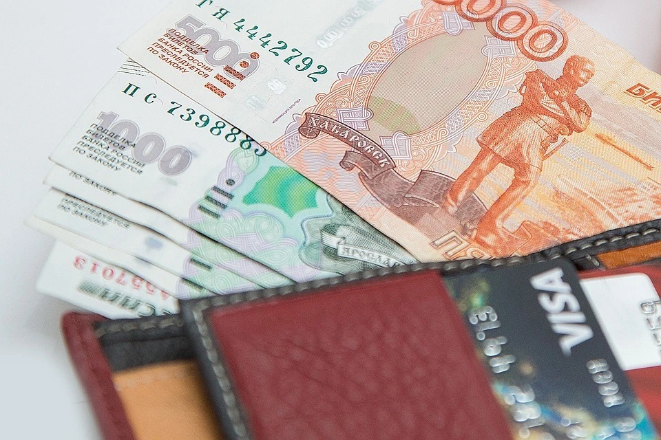 "С вашей карты снимают деньги": почему таким звонкам и сообщениям нельзя верить.