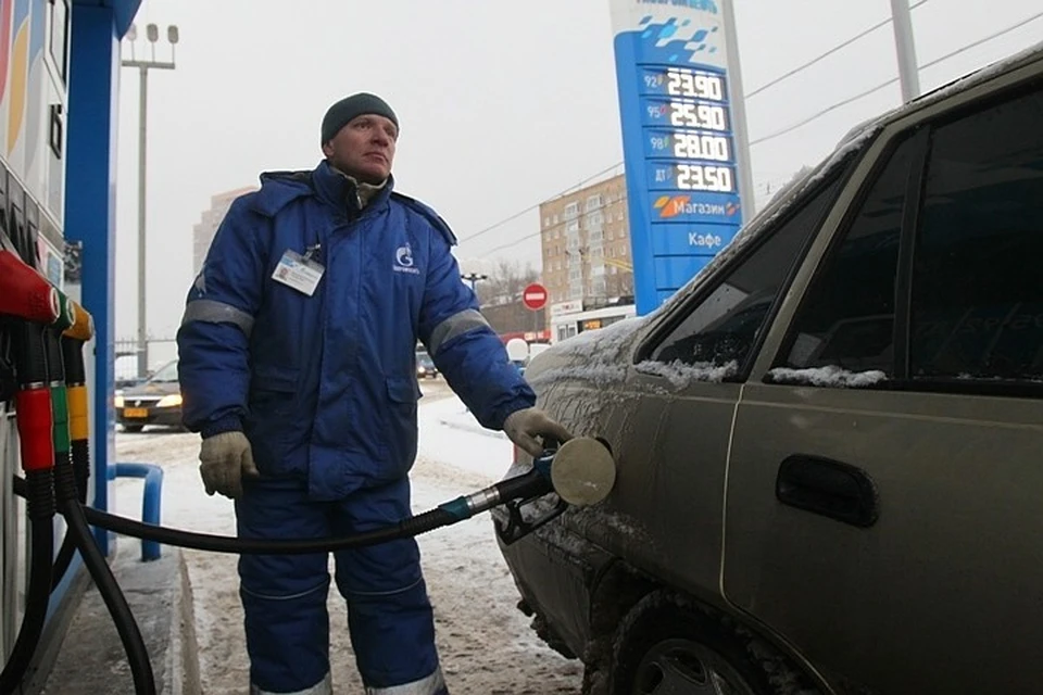 Цены на бензин оценил Росстат: в Иркутске топливо дороже, чем в Красноярске, но дешевле, чем в Улан-Удэ.