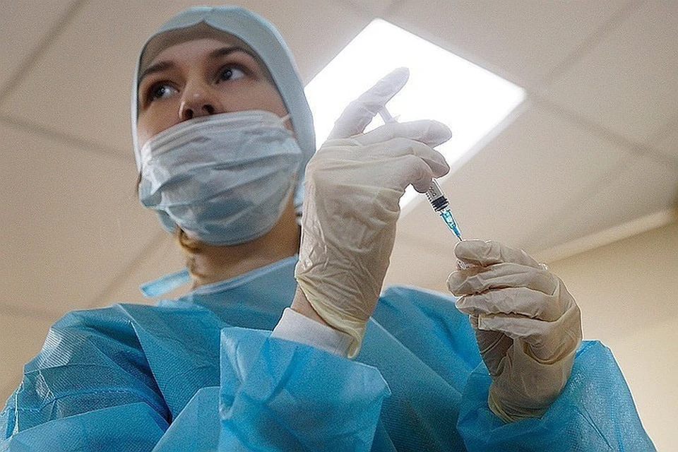 В Китае от нового типа коронавируса умер третий человек