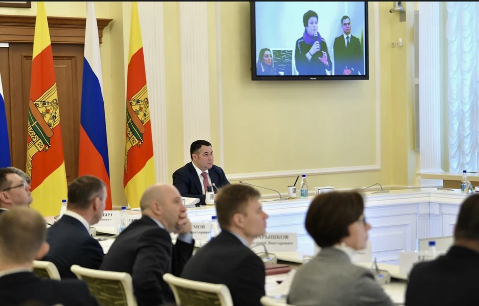 Члены правительства с интересом слушали про демографию. Фото: пресс-служба ПТО