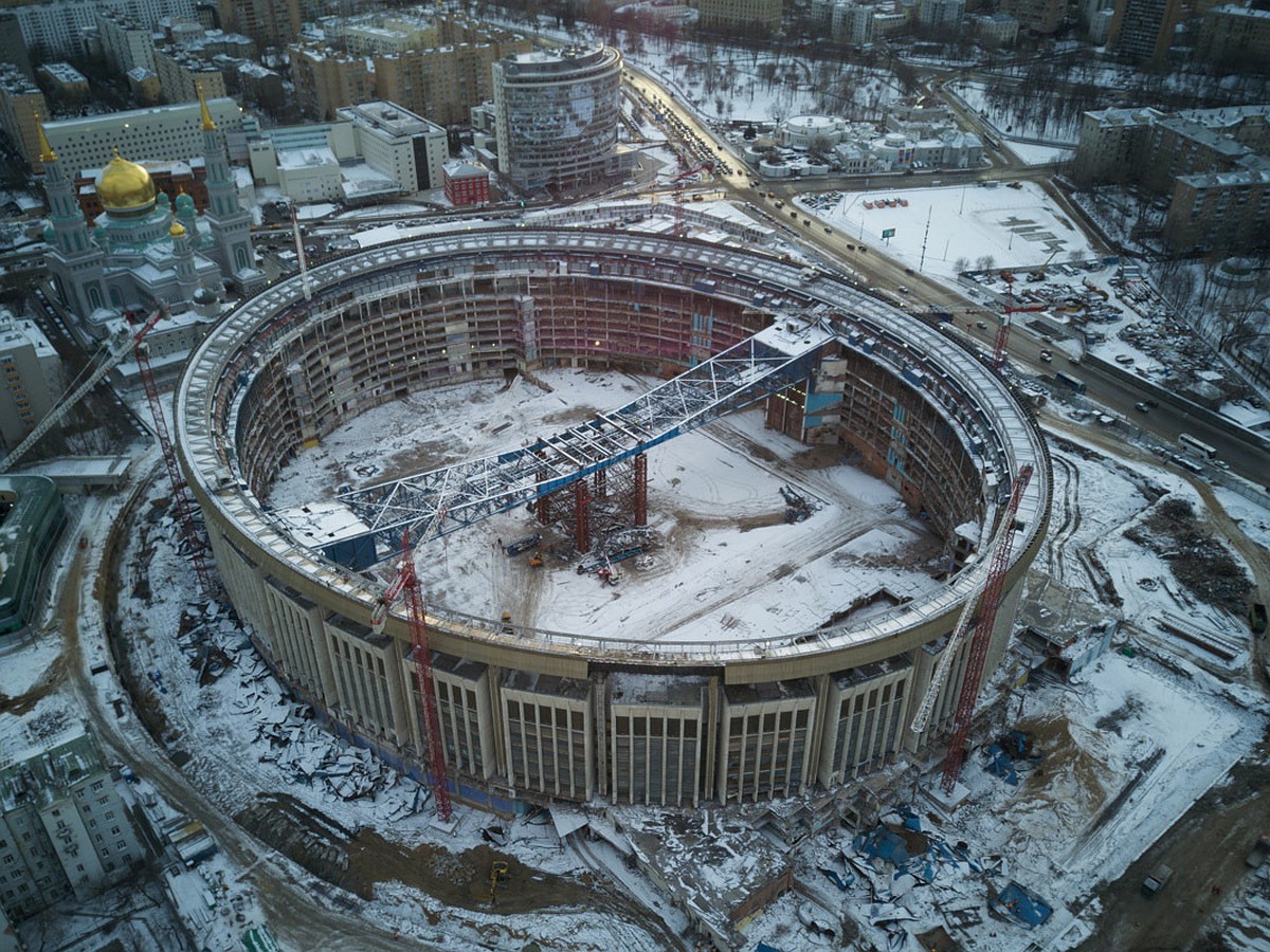 2020 года постройки. Олимпийский стадион Москва сносят. Олимпийский сейчас 2021 стадион Москва. Олимпийский спортивный комплекс снесли. Спорткомплекс Олимпийский реконструкция.