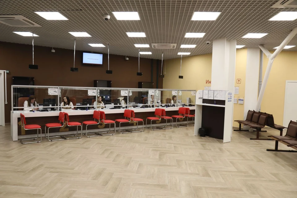 В МФЦ можно будет подать заявление о постановке на учет налогоплательщика, зарегистрироваться на портале Бизнес-Навигатор, арендовать рабочее место или мини-офис, зарегистрировать товарный знак и т.д. Фото: администрация Самары.