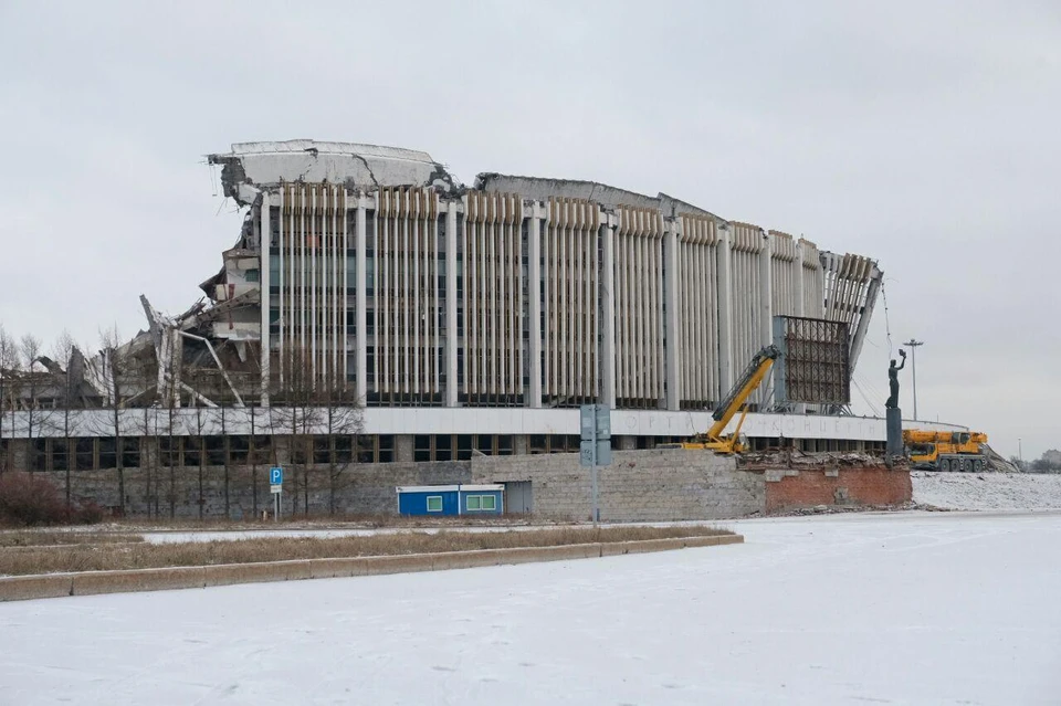 Названа причина обрушения крыши СКК "Петербургский"