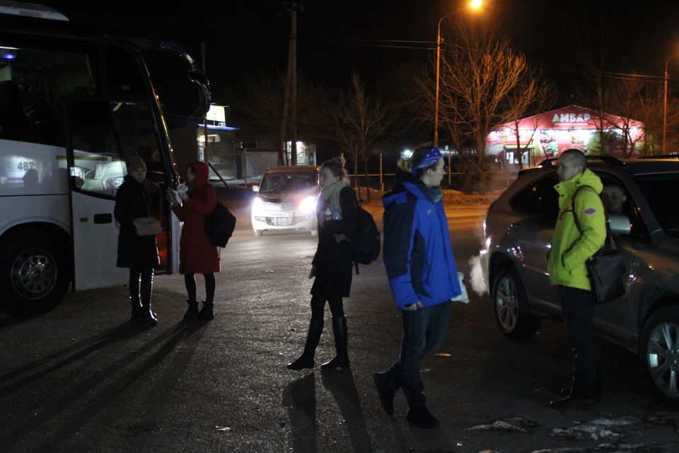 Это единственный за день автобус с российскими туристами, который проходил через пункт пропуска Пограничный.