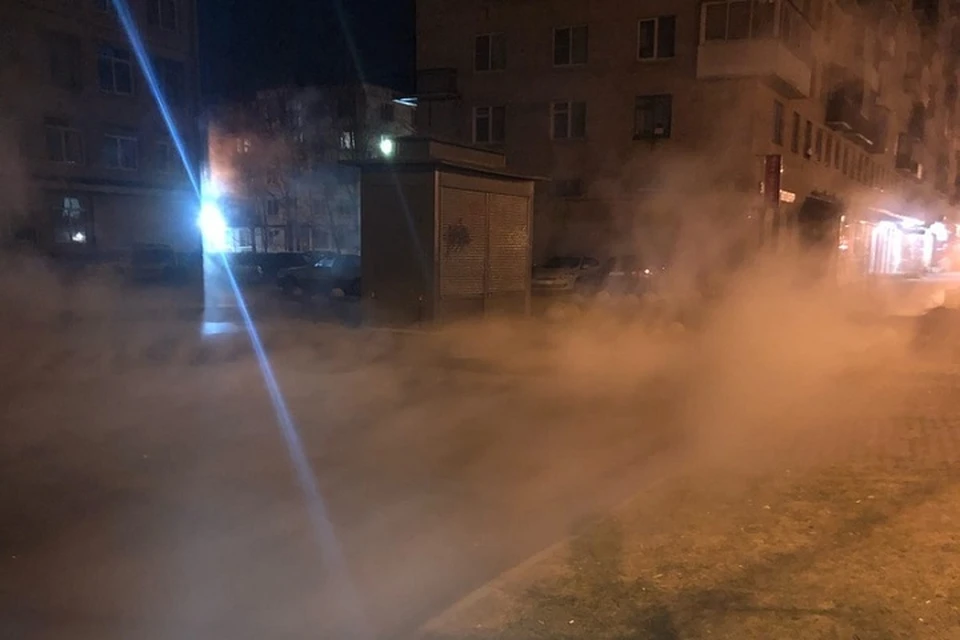 Два жилых дома в Колпино остались без тепла и горячей воды из-за прорыва трубы