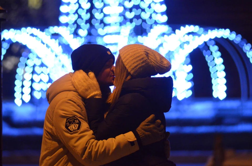 День Святого Валентина в Челябинске 14 февраля выпадает на пятницу. Предстоящие выходные можно будет тоже провести вдвоем.