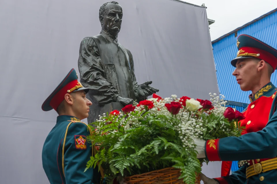 В годовщину памяти Анатолия Собчака в Петербург приедет президент России.