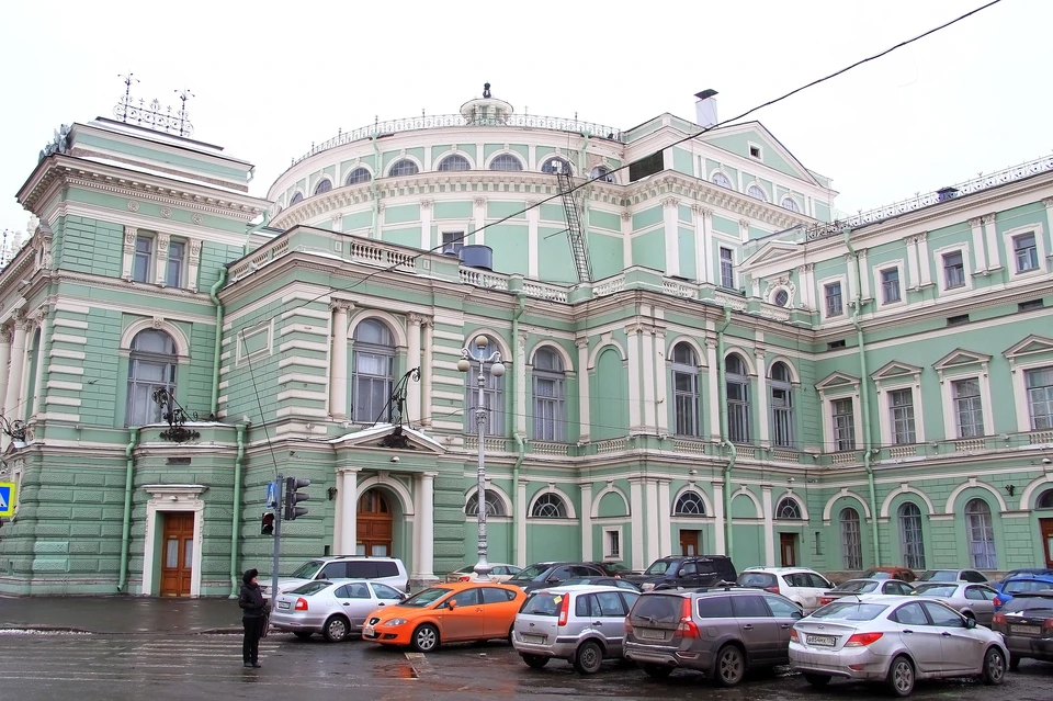 Уборщица Мариинского театра стала жертвой воров