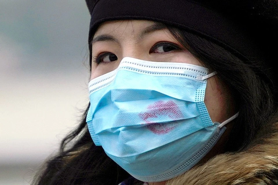 В Китае за прошедшие сутки от коронавируса скончались 44 человека