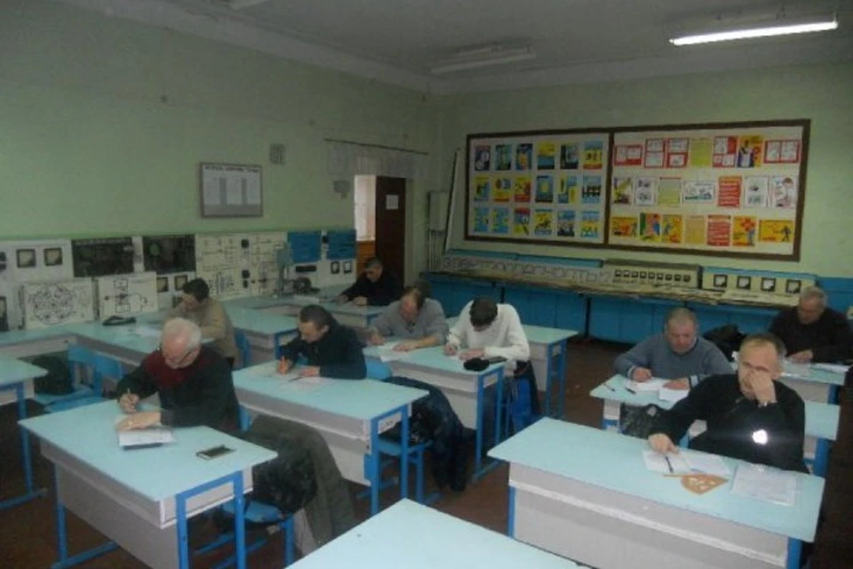 В Луганском колледже технологий машиностроения можно получить специальность электромонтер по ремонту и обслуживанию электрооборудования. Фото: fssblnr.su