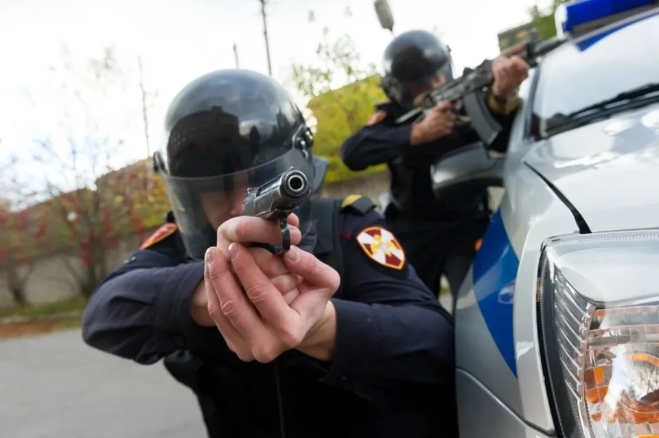 В Петербурге воришка сбежал прямо из-под конвоя, но вскоре был задержан.