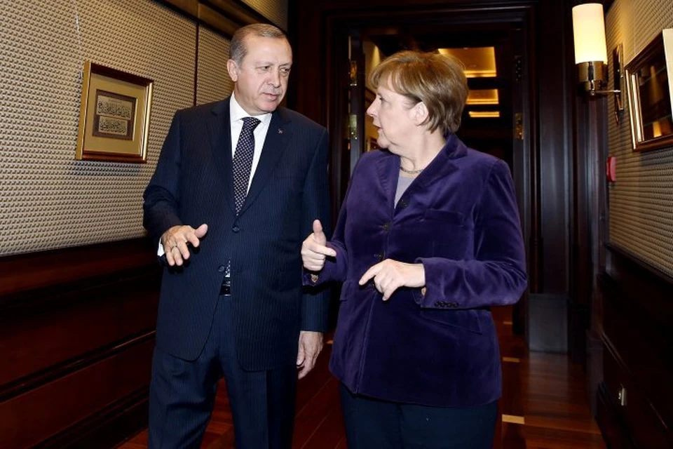 Президент Турции Тайип Эрдоган с канцлером Германии Ангелой Меркель в 2016 году, когда заключалось соглашение с ЕС