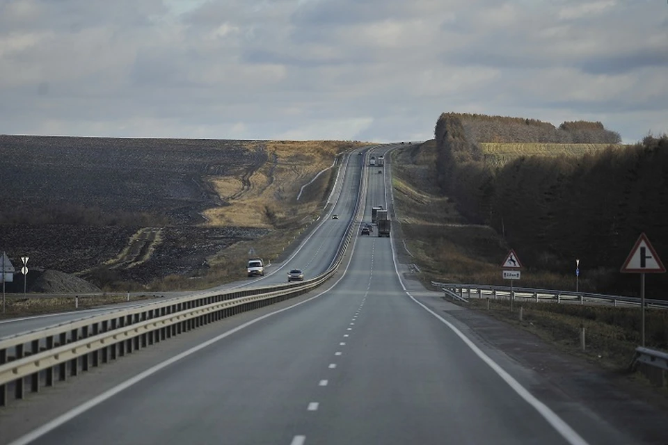 Км м5. Реконструкция трассы в уральских горах. Дорога с Деева трасса Свердловская область. Трасса Урал Самара-Волгоград км 71+340. Трасса Урал 1454км 8 октября.